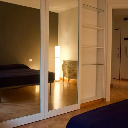 Centro Silenzioso E Confortevole Con Terrazzo Bioclimatico A 2 Minuti Dal Mare Apartment *