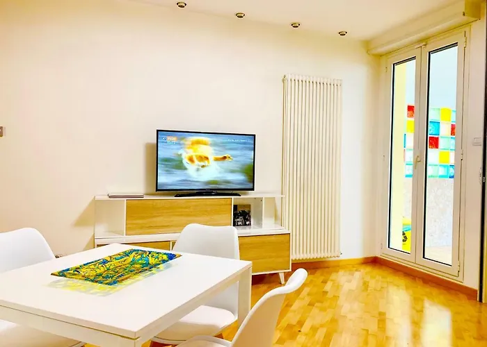 Centro Silenzioso E Confortevole Con Terrazzo Bioclimatico A 2 Minuti Dal Mare Lägenhet *